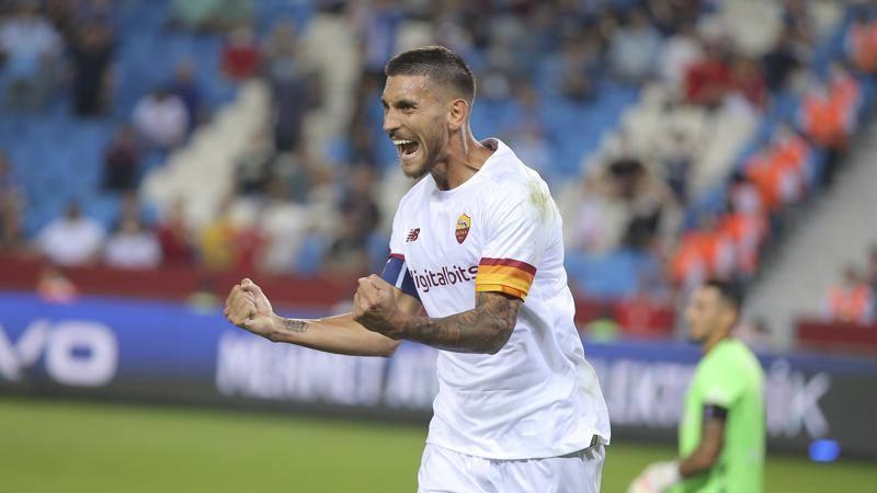 ROME, ITALY - JANUARY 23 Lorenzo Pellegrini of Roma celebrates with team mates Marash Kumbulla and Bruno Peres after scoring their sides fourth goal during the Serie A match between AS Roma and Spezia Calcio at Stadio Olimpico one